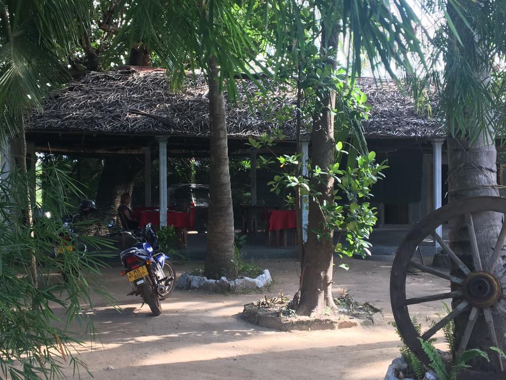 Coconut Park Anuradhapura Exterior foto